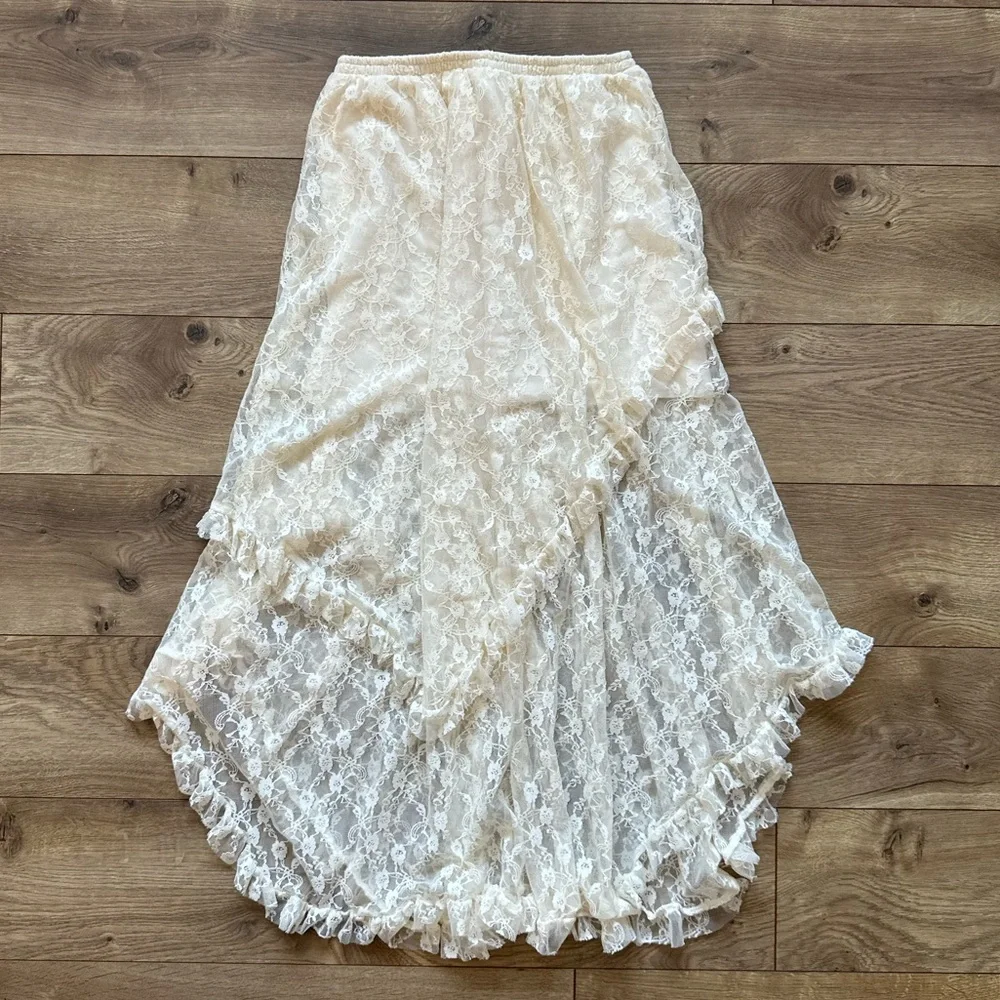 Layered Half Slip Lace Skirt | Size Small | Cream - Picture 2 of 5